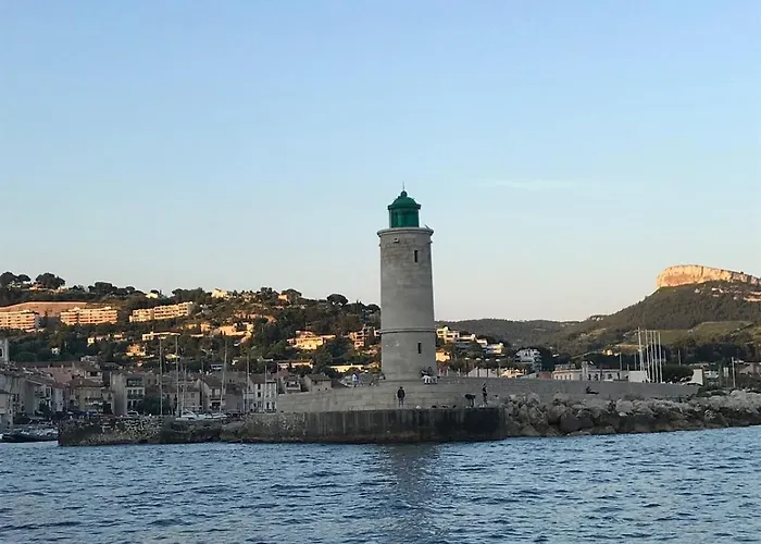 L'escale Duplex, Vue Chateau, Centre Village Apartment Cassis